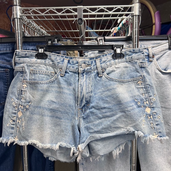 Womens lucky brand Jean shorts size 12 - Picture 1 of 4